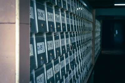 Almacenamiento de archivos vs CDN: ¿Cuál es mejor para startups?