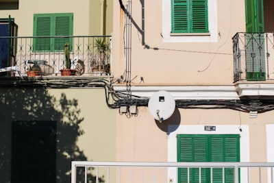 Automatizar la comunicación con contratistas en Palma