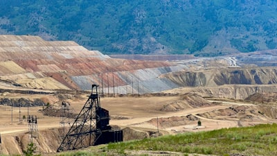 Miner: Minería de Maestría Intrínseca para RL Eficiente en Modelos de Razonamiento