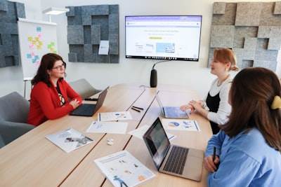 Expertos en software empresarial a medida con más de 15 años de experiencia