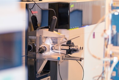 Aprendizaje automático y SHAP para análisis de espectros gamma