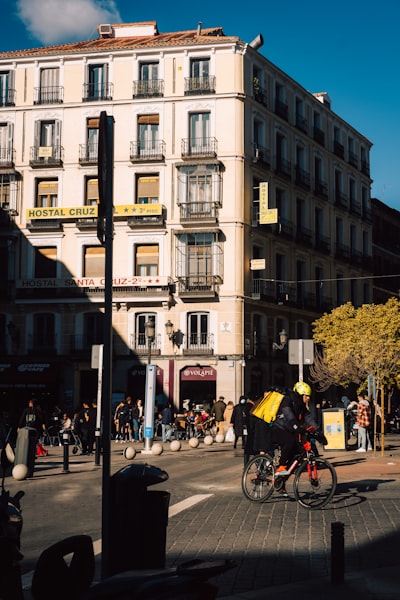 Guía de portales de empleados con movilidad interna en Madrid