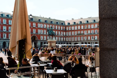 Modernización del proceso de integración laboral en Madrid: preguntas frecuentes 2026