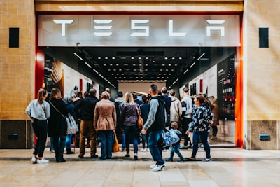 Musk apoya a la ultraderecha británica antes del IPO
