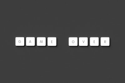 Verificación paralela de juegos LLM mediante inyección de estado en tiempo de ejecución