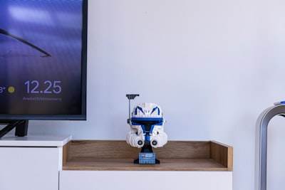 El futuro de la automatización residencial: NEO, el nuevo robot humanoide de 1X Technologies