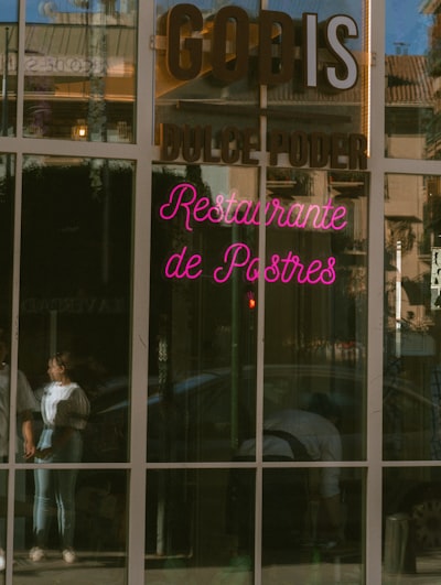 Listado Profesional de Tienda GPT en Murcia