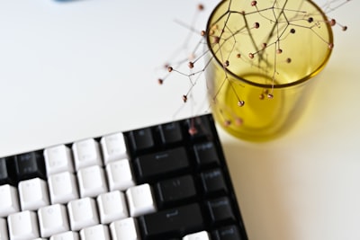 ¿Cómo puede el software de control de plagas optimizar los flujos de trabajo?