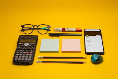 Herramientas financieras SaaS mejor valoradas para escuelas K-12