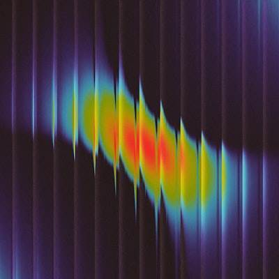 Improved Quantum Dot Optical Amplification using Spatially Designed Gradient Index Metasurfaces
