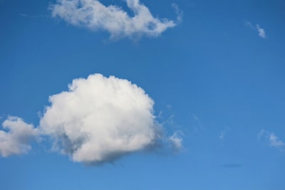 ¿Los servicios de migración admiten entornos en la nube?