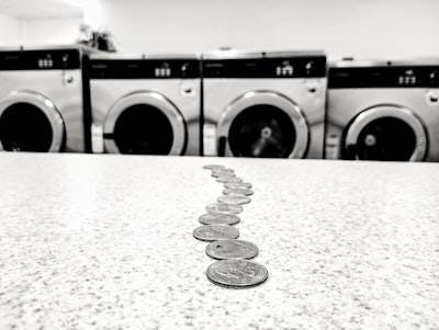La prevención del lavado de dinero y la financiación del terrorismo.