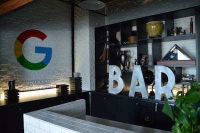 Lanzamiento de Google Bard: Impulso para Herramientas de Marketing