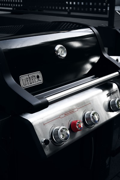 Ahorra hasta $100 en parrillas Weber para este 4 de julio