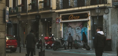 Mejores empresas de videos de personajes de IA en Madrid