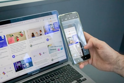 ¿Compatible compañero IA digital con dispositivos móviles?