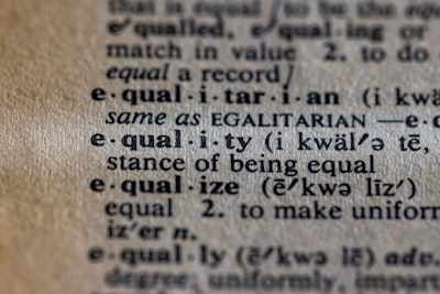 Simplifica tu i18n con IA y pluralización inteligente
