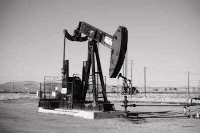 Beneficios, Aplicaciones, Desafíos y Más en el Análisis Predictivo del Petróleo y Gas
