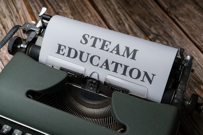 ¿Cómo la automatización de la plataforma de tutoría en línea apoya la transformación digital?