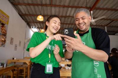 Impacto de los servicios de telefonía AI en la colaboración en equipo