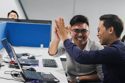 Ventajas de una intranet adaptativa con IA para onboarding