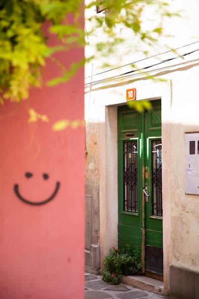 La sonrisa de Jagan: Innovación arquitectónica para la confiabilidad global