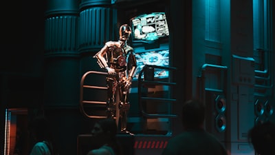 Tecnología de almacenamiento futurista: luz congelada, casetes de ADN y vidrio grabado con láser