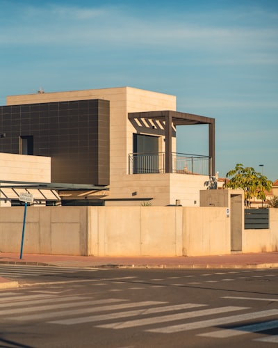 Automatización de alertas de acceso sospechoso en Murcia