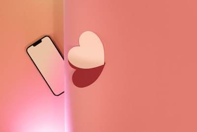 Apple elimina dos plataformas populares de citas homosexuales en China