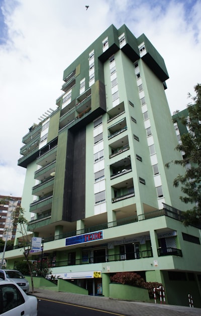 Top 20 empresas de automatización n8n en Santa Cruz de Tenerife