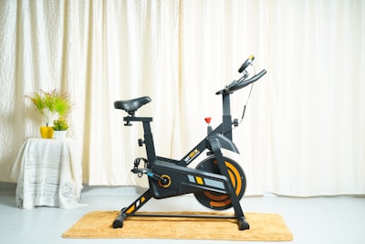 Descuentos en bicicletas estáticas: Peloton y más