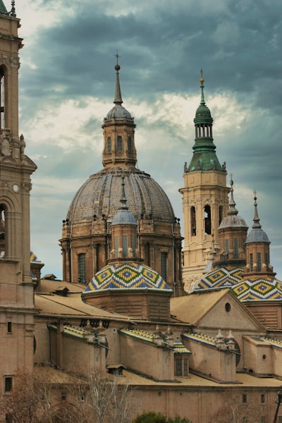Socio en Zaragoza con 15 años de experiencia