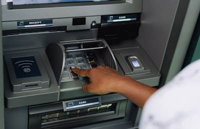Revolución en la banca y finanzas con procesamiento de documentos inteligente
