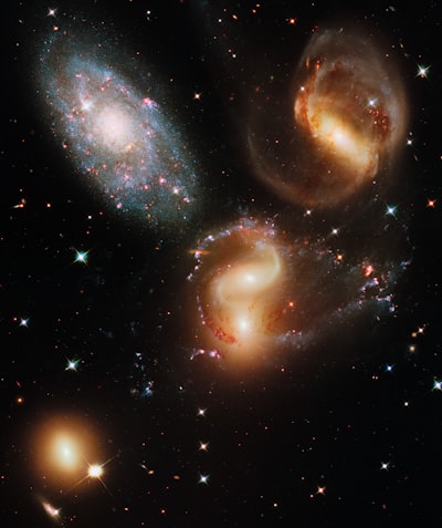 Encuentra fenómenos astronómicos raros con IA