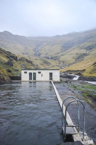 Data Centers en Escocia utilizan suficiente agua para llenar 27 millones de botellas de agua al año