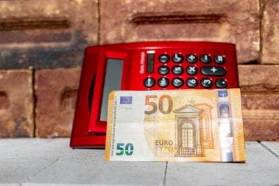 Deja de pagar el impuesto de Intercom: ¿cuándo construir en lugar de comprar?