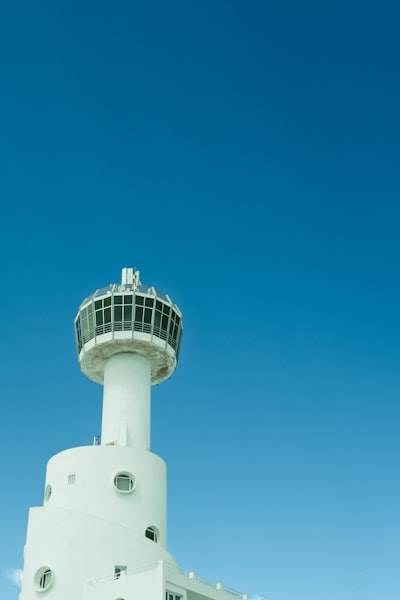 Automatización de la mitigación de riesgos en la programación de proyectos aeroespaciales