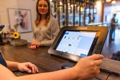 Mejora la IA para Innovar el Servicio al Cliente con Zendesk