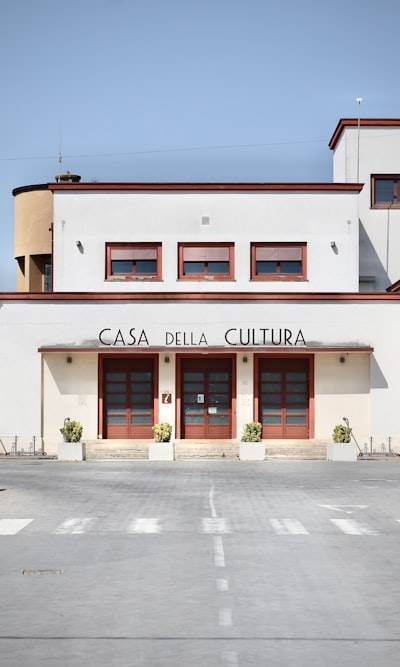 Los 30 mejores expertos en Santa Coloma