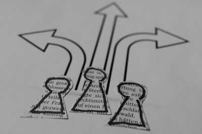 Descubrimiento automático de simetrías con LieFlow