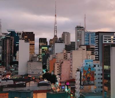 Beneficios del nearshore en desarrollo de software latinoamericano