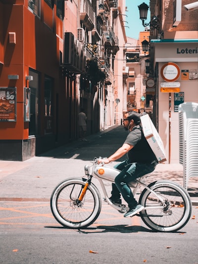 Automatización de notificaciones de entrega en Alicante