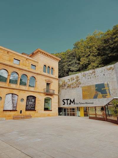 Servicios de desarrollo de software personalizados en San Sebastián