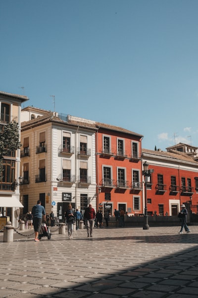 Las 50 mejores empresas para contratar un agente digital en Granada