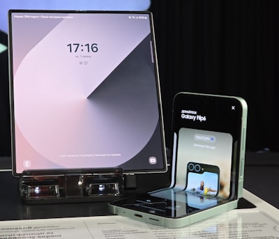 Esta TV OLED de 77 pulgadas de Samsung por menos de $1,500