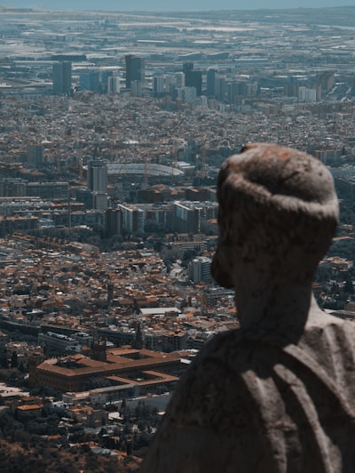Top 5 Expertos en creación de avatares realistas de IA en Barcelona