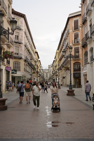 Socio oficial de desarrollo de avatares IA en Zaragoza con más de 15 años de experiencia