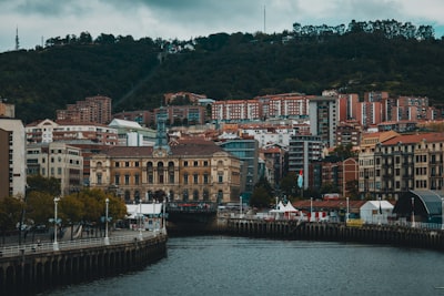 Top 5 empresas de IA para empleados en Bilbao
