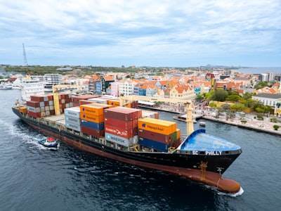 Los Mejores Proveedores de IA de Voz para Empresas de Importación/Exportación