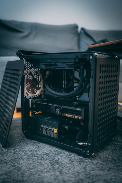 Mini PC gaming con 24GB de RAM por $599 (código promocional)